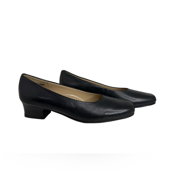 Mark Lemp Classics by Walking Cradles Black Pumps Size 7.5 - Picture 1 of 4